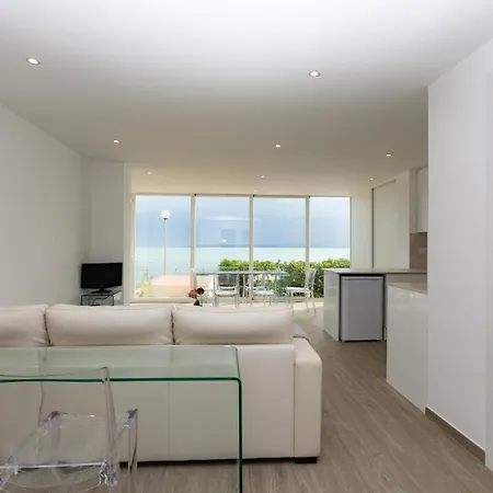 Aureamar - Rocamar Community Roses